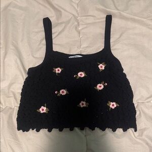 Arizona Jean Company Black Floral Crochet Crop Top